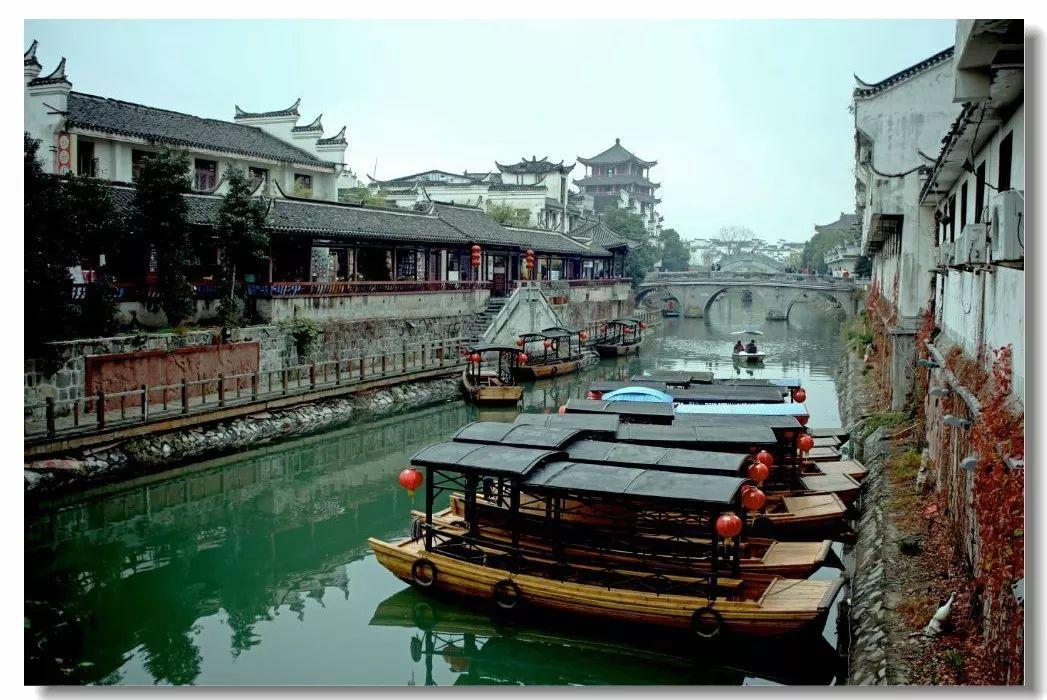 毁灭战士4
